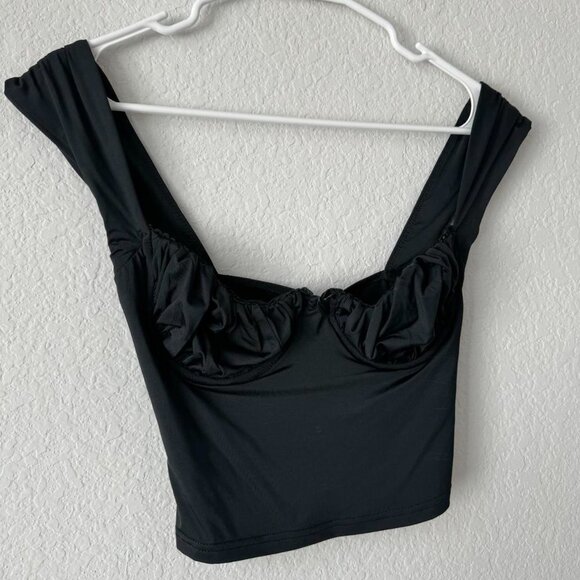 Princess Polly black capcut sleeve corset top🕊️🖤✨ - Picture 5 of 8